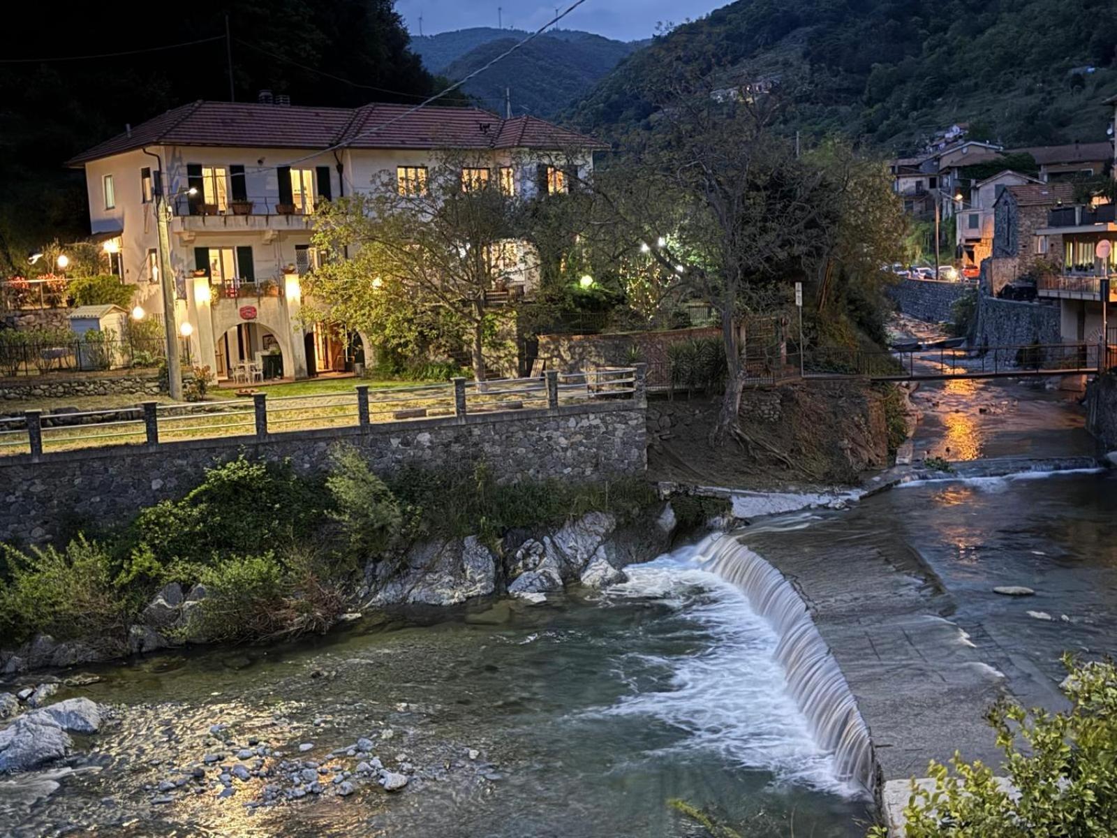 Appartamento In Villa A 5 Km Dal Mare Albisola Superiore Zewnętrze zdjęcie